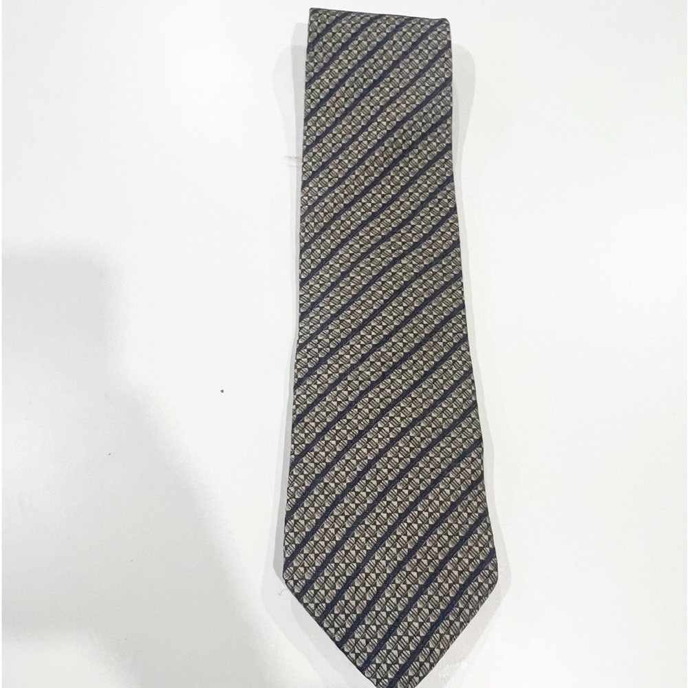 Nautica men's tie 100% silk